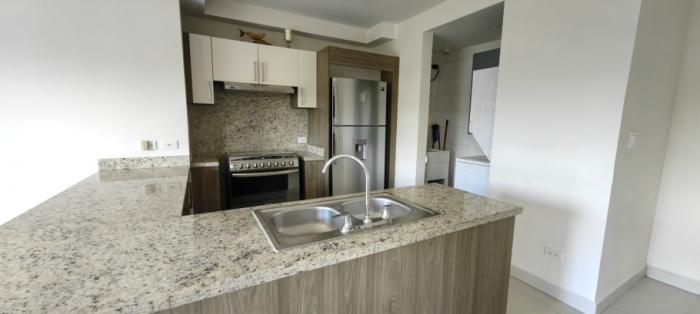 Alquiler de apartamento amoblado en embassy village