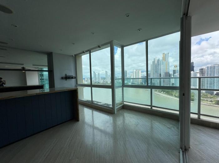 Venta de apartamento en ph península punta paitilla 