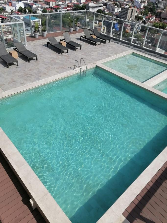 Hermoso apartamento con vista al mar en venta/beautiful apartment for sale with ocean view 