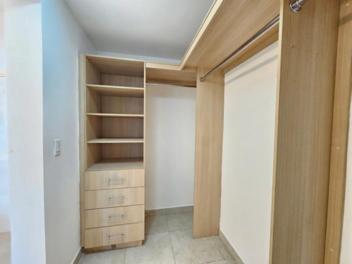 Hermoso apartamento con vista al mar en venta/beautiful apartment for sale with ocean view 