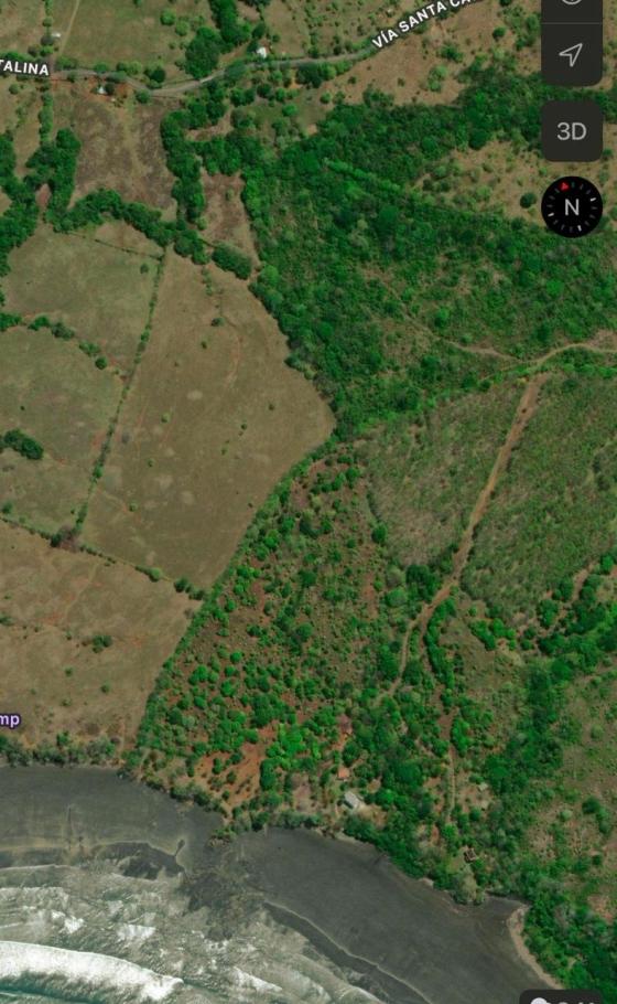 Se vende: propiedad de 7,000 m² con vista al mar y acceso privado en playa estero.