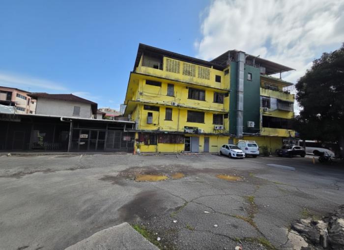 Calidonia edificio en venta