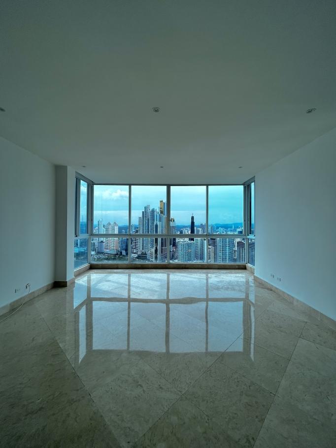 Venta de apartamento en the point punta paitilla 
