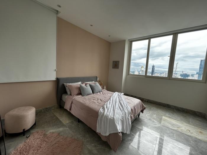 Venta de apartamento en the towers punta paitilla 