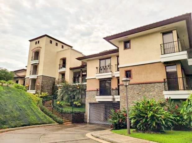 Venta de apartamento en ph embassy club, ancón