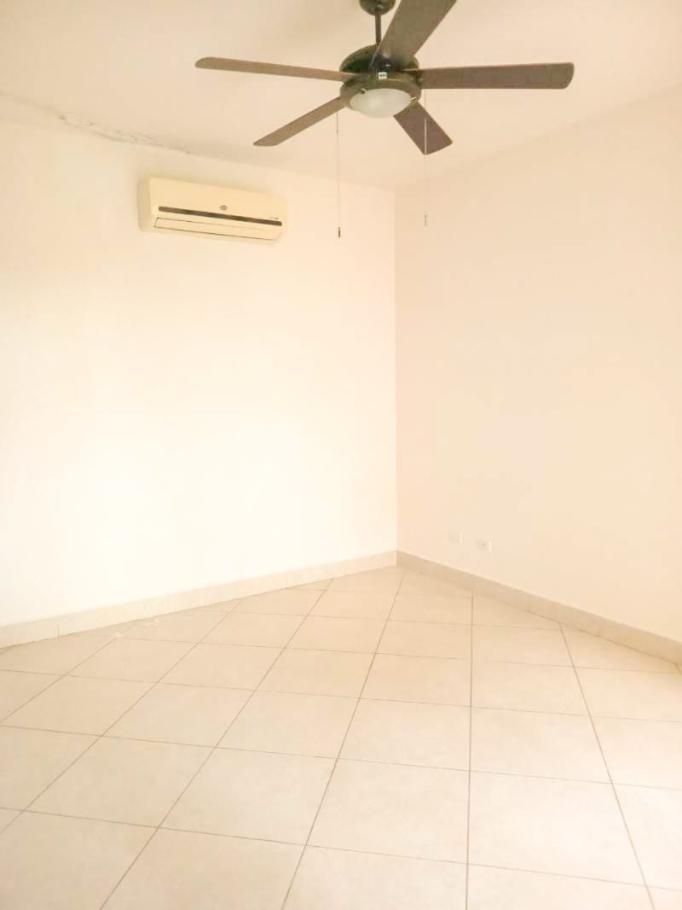 Venta de apartamento en ph embassy club, ancón