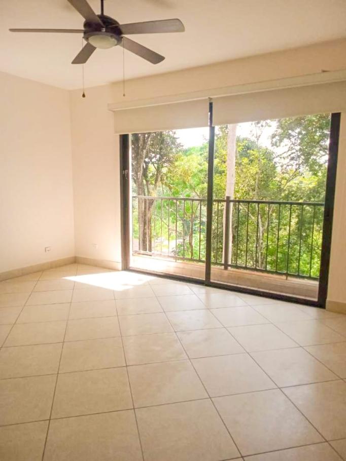 Venta de apartamento en ph embassy club, ancón