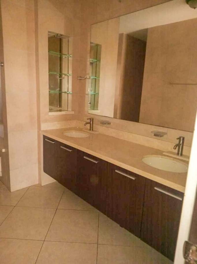 Venta de apartamento en ph embassy club, ancón