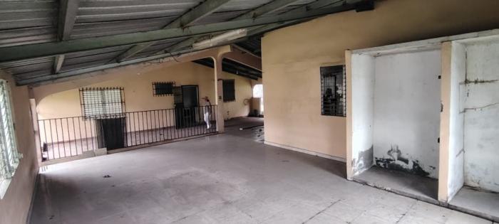 Se vende casa en altos de vacamonte