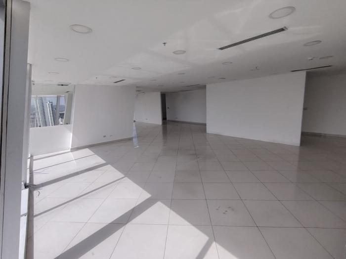 Se alquila o se vende oficina edificio sl55