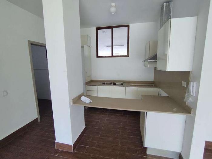Venta de apartamento en ph residencial costamare, costa sur