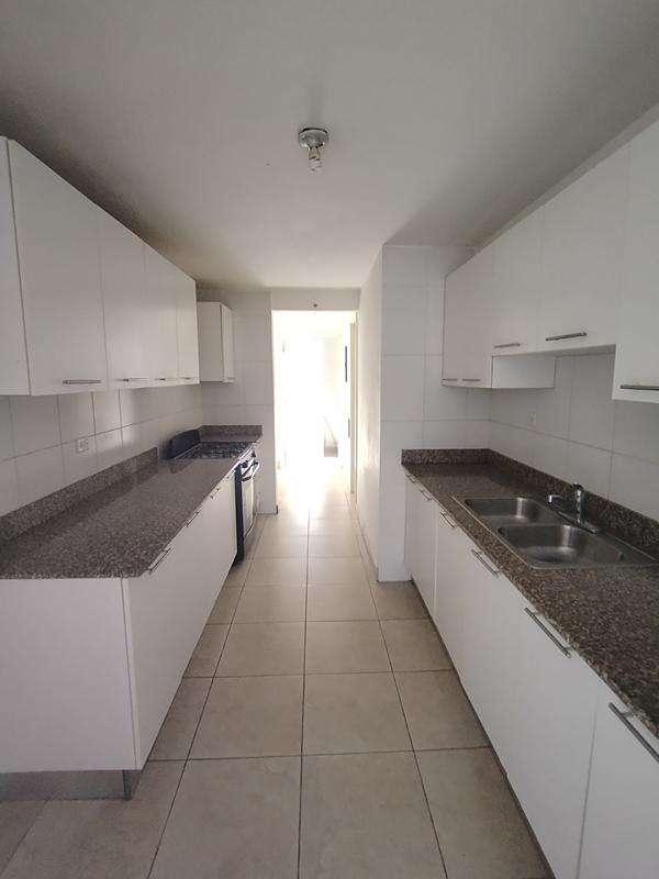 Venta de apartamento en condado del rey, ph condado country club