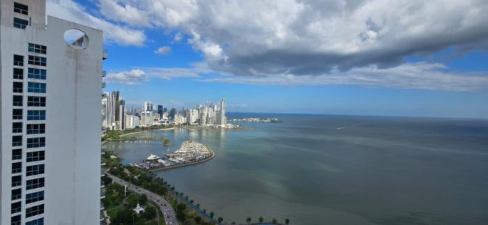 Apartamento en venta en avenida balboa 