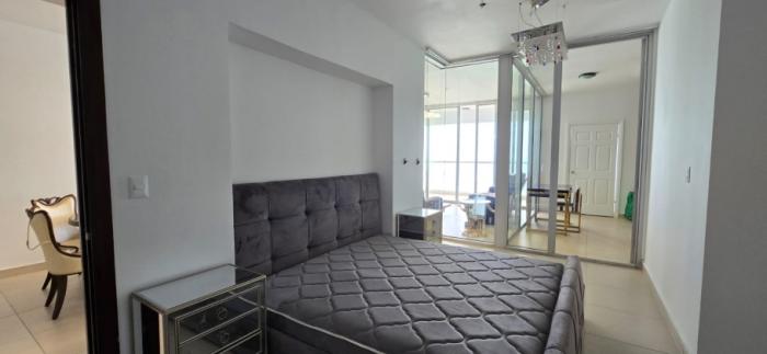 Apartamento en venta en avenida balboa 