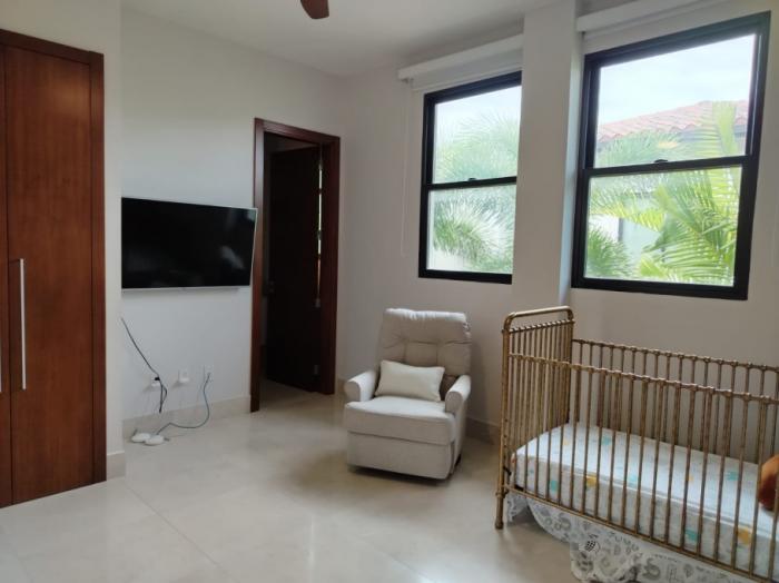 Venta de casa lujosa en buenaventura, farallón, coclé