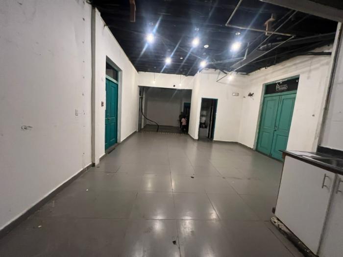  alquiler de local comercial en flor de lirio, casco antiguo