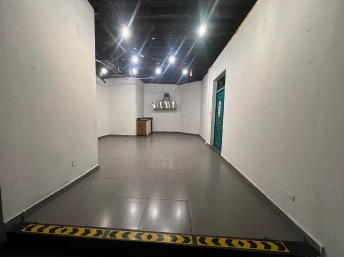  alquiler de local comercial en flor de lirio, casco antiguo