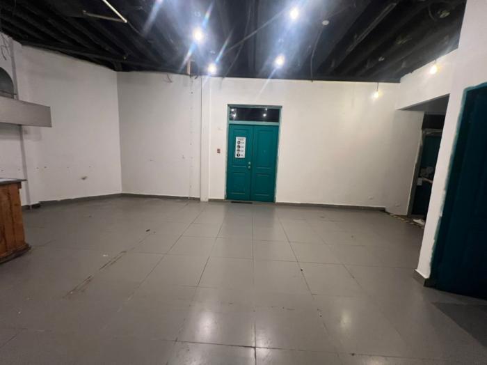  alquiler de local comercial en flor de lirio, casco antiguo