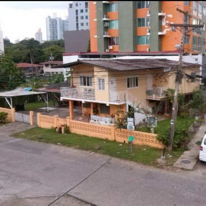 Excelente inversin de casa de esquina a la venta, carrasquilla/excellent investment of a downtown corner house for sale in panama city