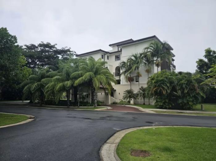 Venta de apartamento reposeido en buenaventura, rio hato
