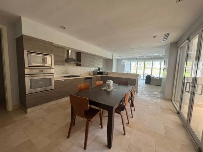 Venta de casa en ph ocean lakes  buenaventura, cocl