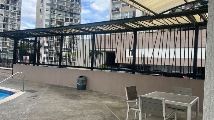 Venta de apartamento en torres de aviñón  vía ricardo j. alfaro