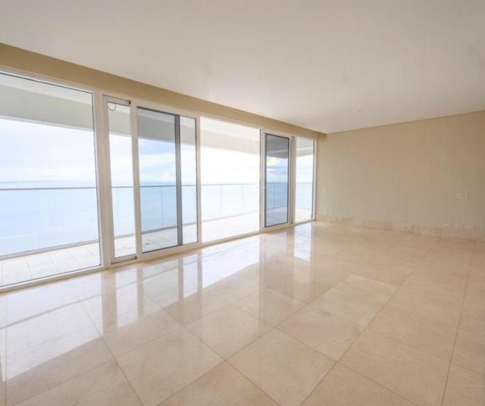 Venta de penthouse de lujo en coco del mar, frente al mar
