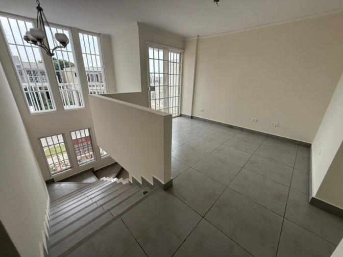 Venta de casa en brisas del golf