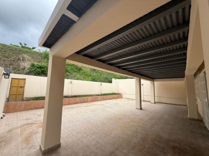Venta de casa en brisas del golf