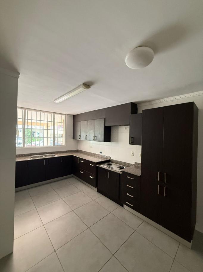 Venta de casa en brisas del golf
