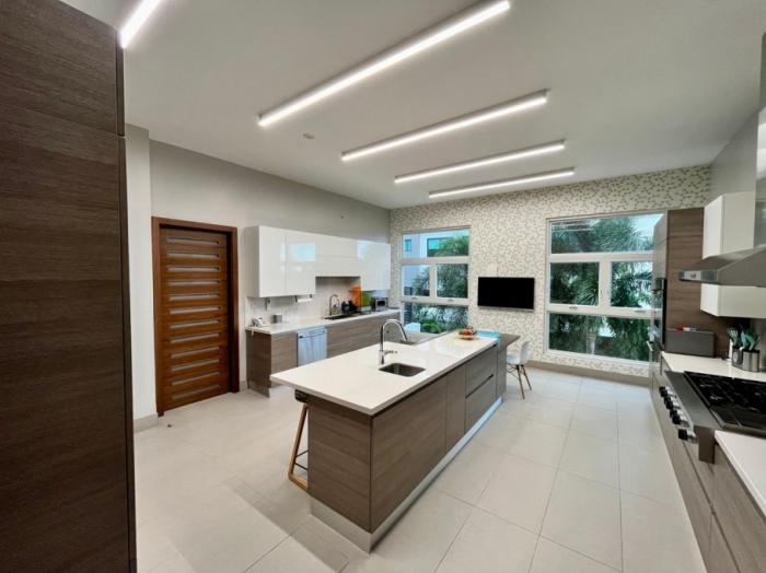 Venta de exclusivo apartamento en ph la loma