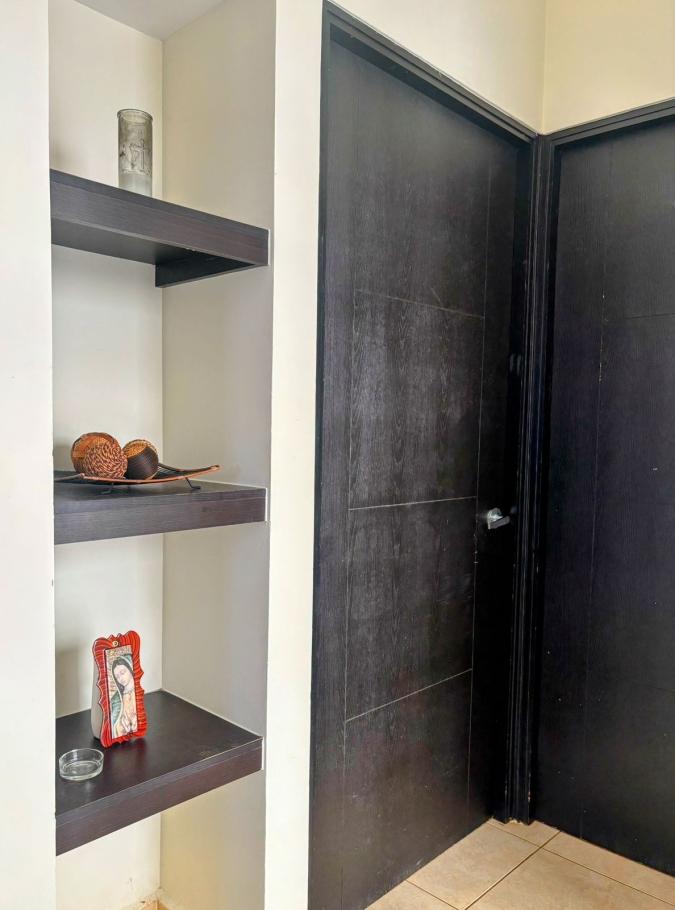 Alquilo casa de 2 niveles en ph las arboledas, la chorrera- $. 950