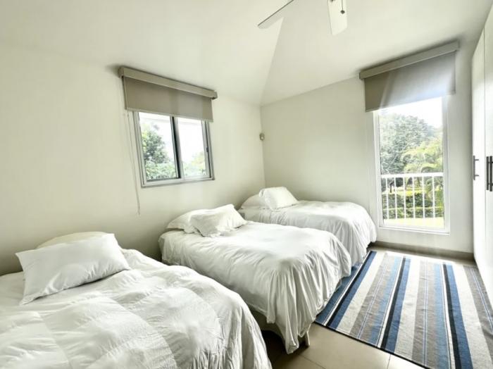 Venta de casa con piscina en cocoli