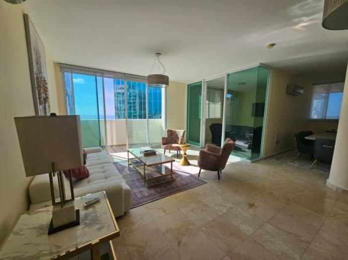 Alquiler de apartamento amoblado en punta pacifica, 