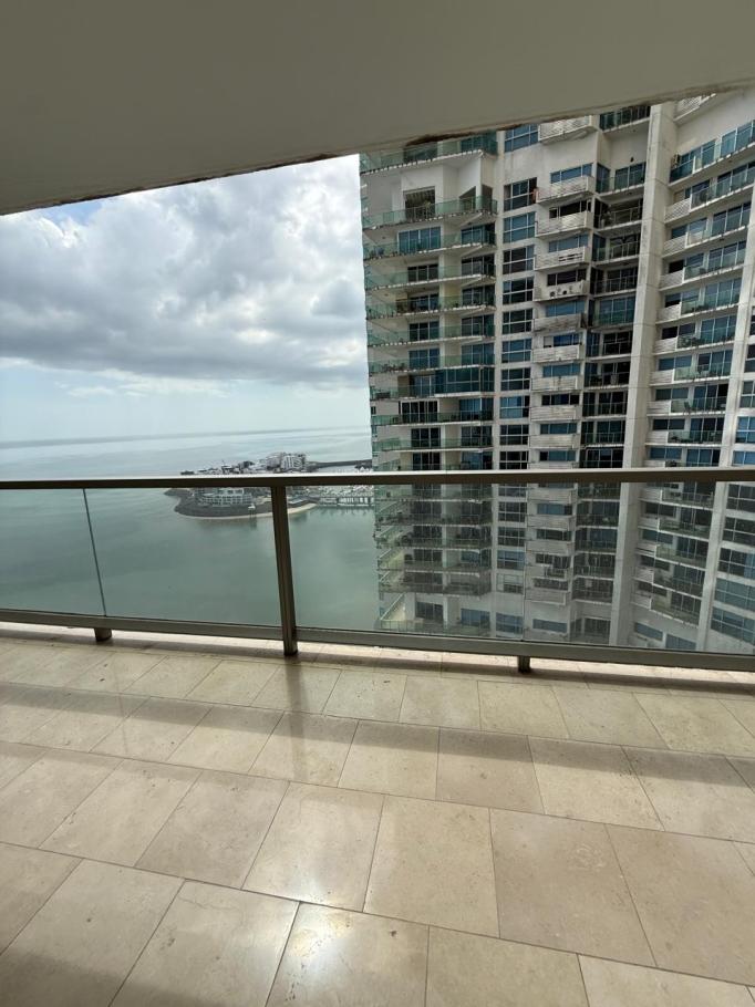 Apartamento en renta ph toc