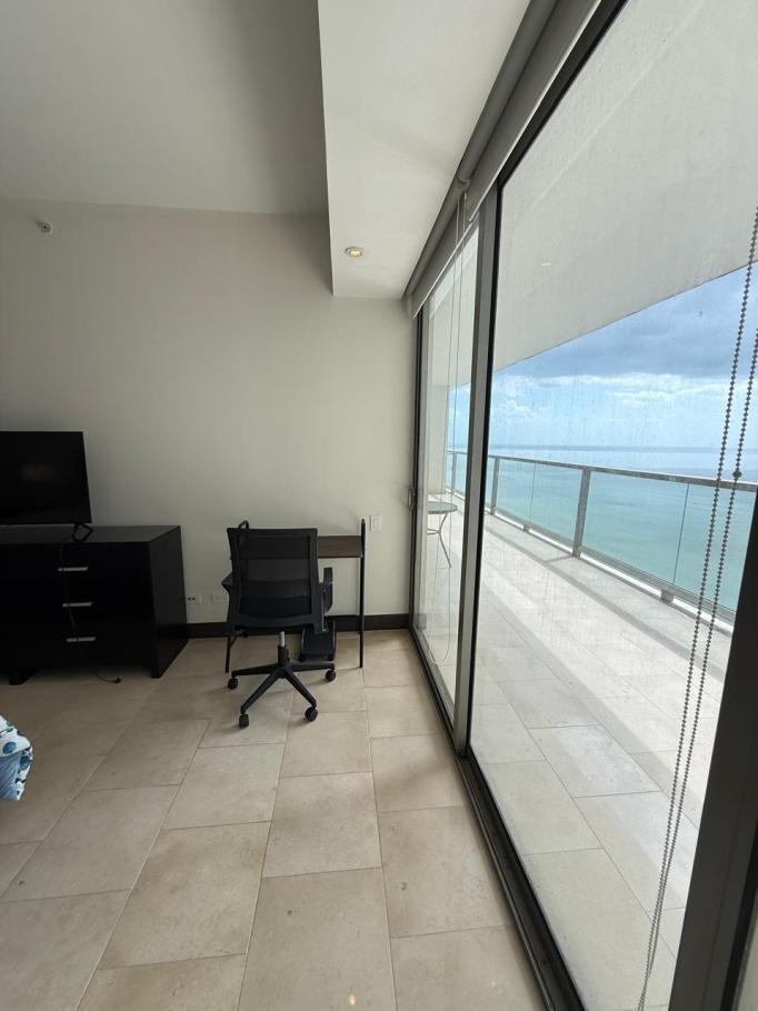 Apartamento en renta ph toc