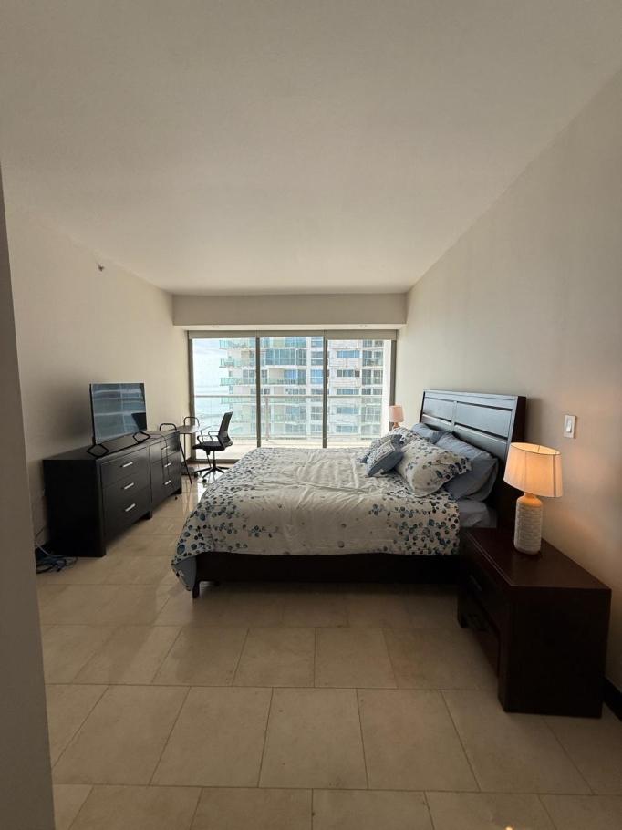 Apartamento en renta ph toc