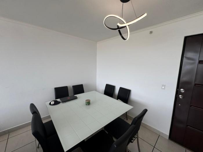 Alquiler de apartamento full amoblado, ph lefevre 75