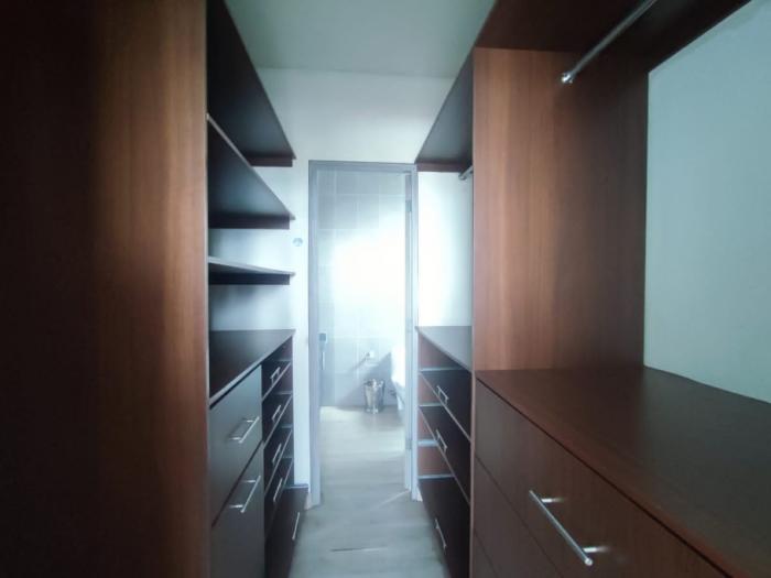 Se vende hermoso apartamento en p.h. harmony tower
