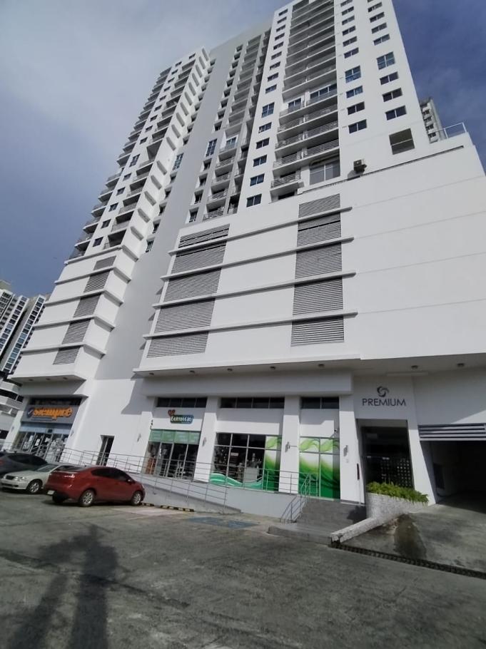Se vende  apartamento en p.h. premiun