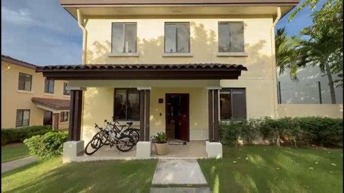 Se alquila hermosa casa en p.h. river valley