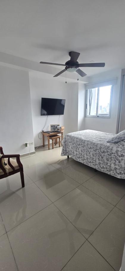 Se vende hermoso apartamento en p.h. delavista