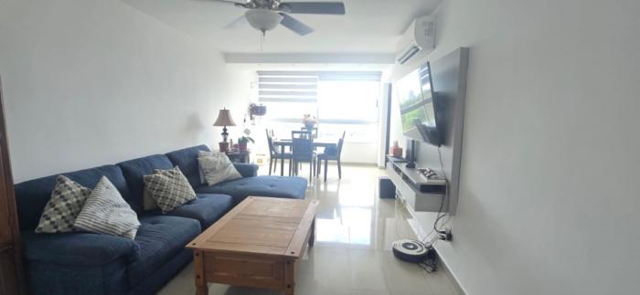 Se vende hermoso apartamento en p.h. delavista