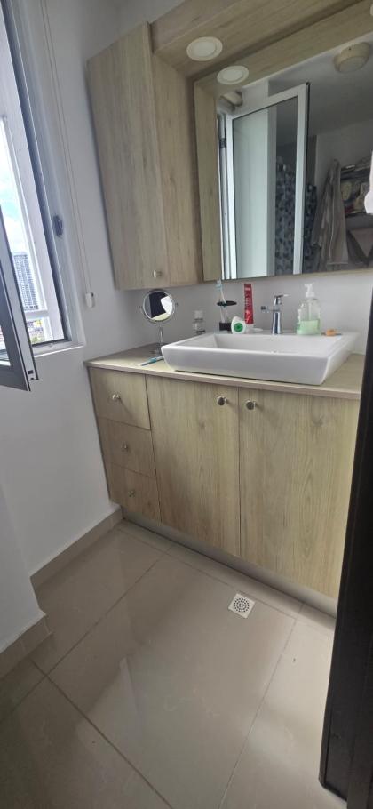 Se vende hermoso apartamento en p.h. delavista