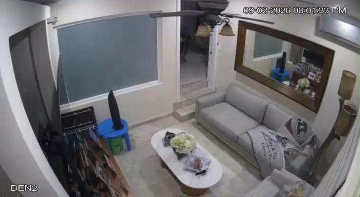 Se vende casa unifamilar con energía autosostenible en el centro de san francisco/energy independent single family house for sale in panama city downt