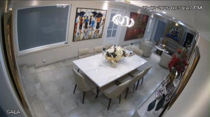 Se vende casa unifamilar con energía autosostenible en el centro de san francisco/energy independent single family house for sale in panama city downt