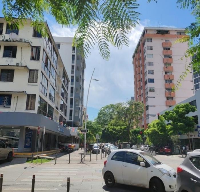 Se vende edificio en vía argentina