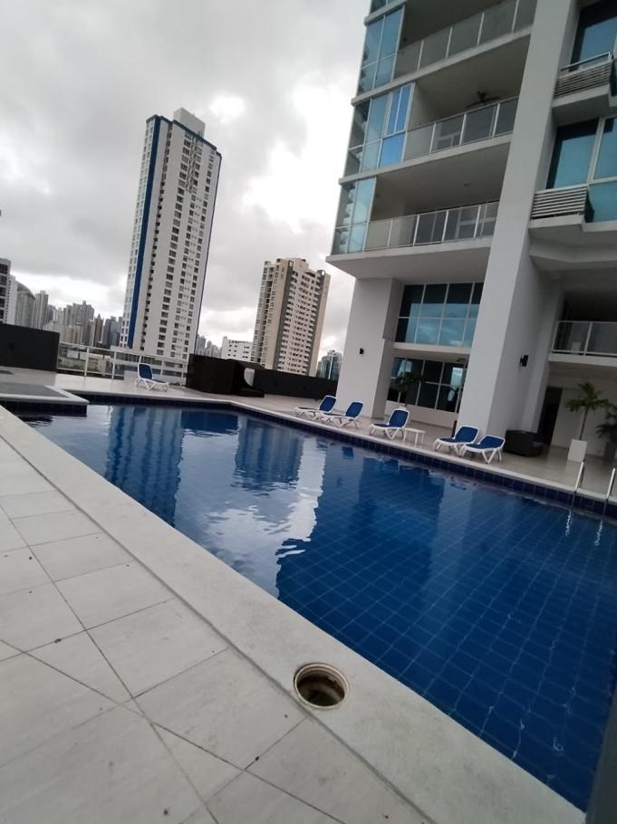 Se vende apartamento en p.h. quadrat