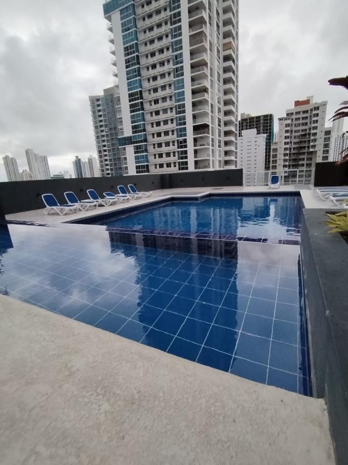 Se vende apartamento en p.h. quadrat