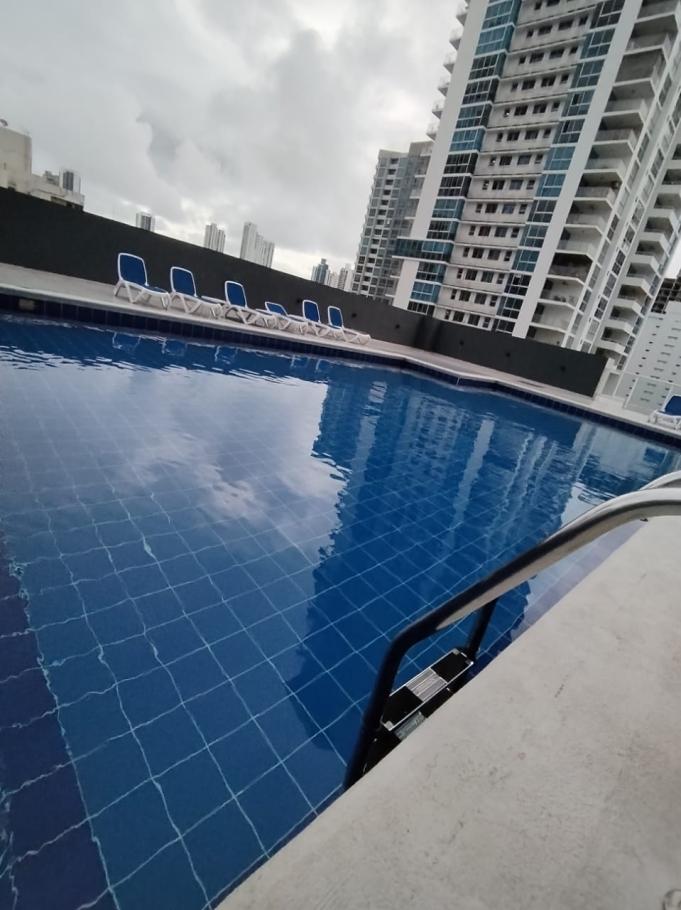 Se vende apartamento en p.h. quadrat